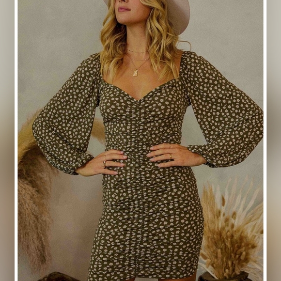 Dresses & Skirts - CUTE boho Dress